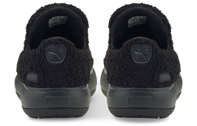 (WMNS) Suede Mayu Slip-On «Teddy – Svart»