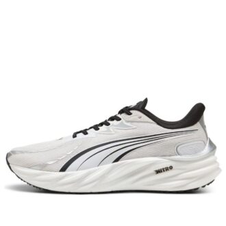 (WMNS) Velocity Nitro 4 &laquo;Hvit Svart&raquo;