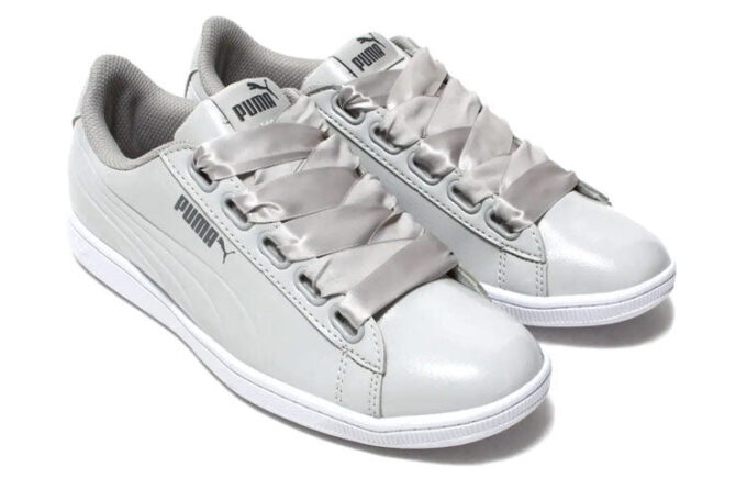 (WMNS) Vikky Ribbon Patent &laquo;Grå Casual&raquo;