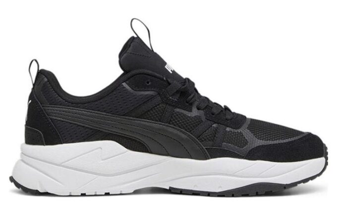 X-Ray Tour Sneakers &laquo;Svart Hvit&raquo;